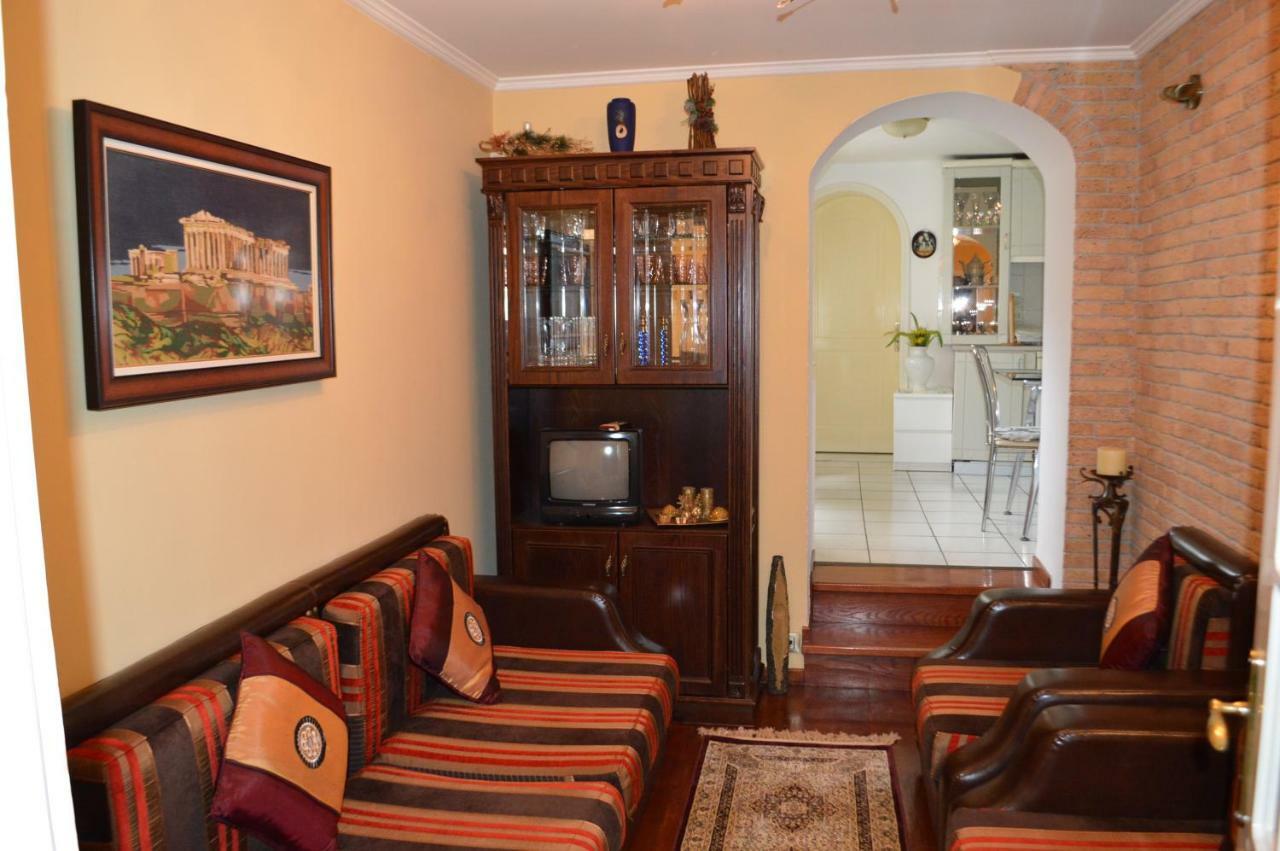 Vila Ss Kekezi Villa Gjirokastër Exterior foto